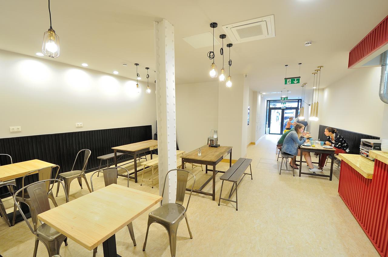 Egunon Bilbao Hostel Экстерьер фото