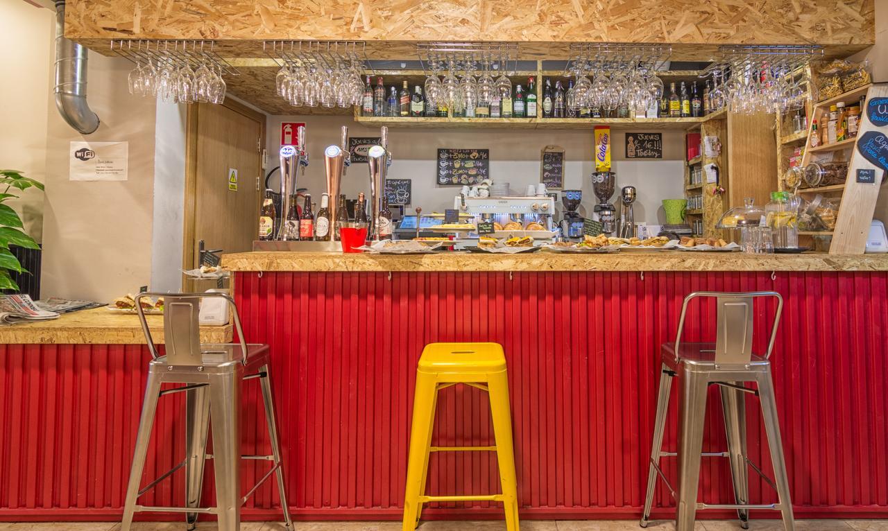 Egunon Bilbao Hostel Экстерьер фото