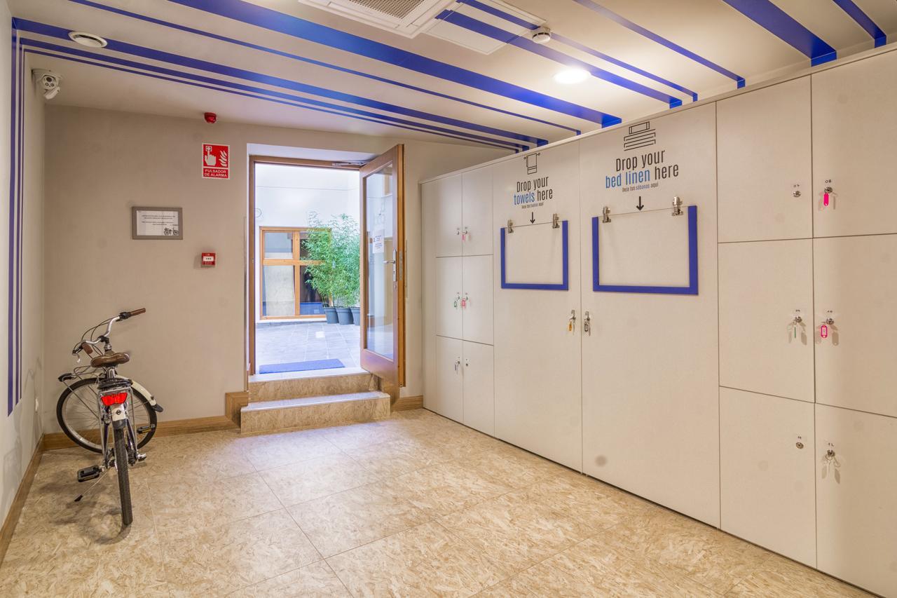 Egunon Bilbao Hostel Экстерьер фото